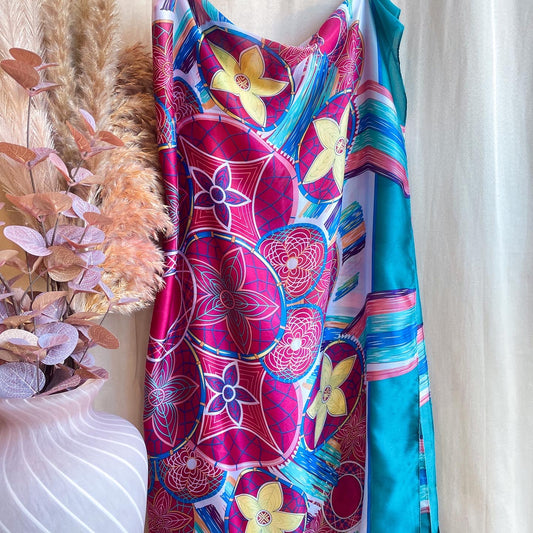 Châle "RED STAR " effet soie à motifs