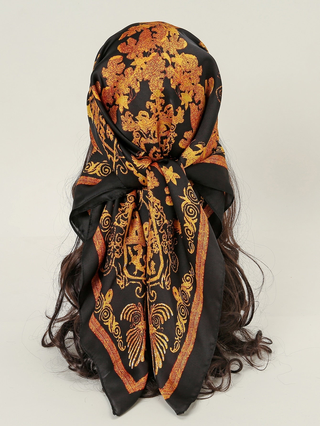 Châle "GOLD" effet soie à motifs