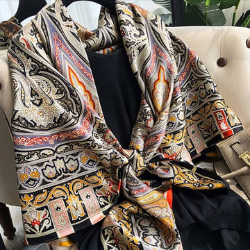 Châle "EZRA" effet soie à motifs