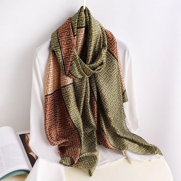 Châle "DOLCE" effet soie à motifs