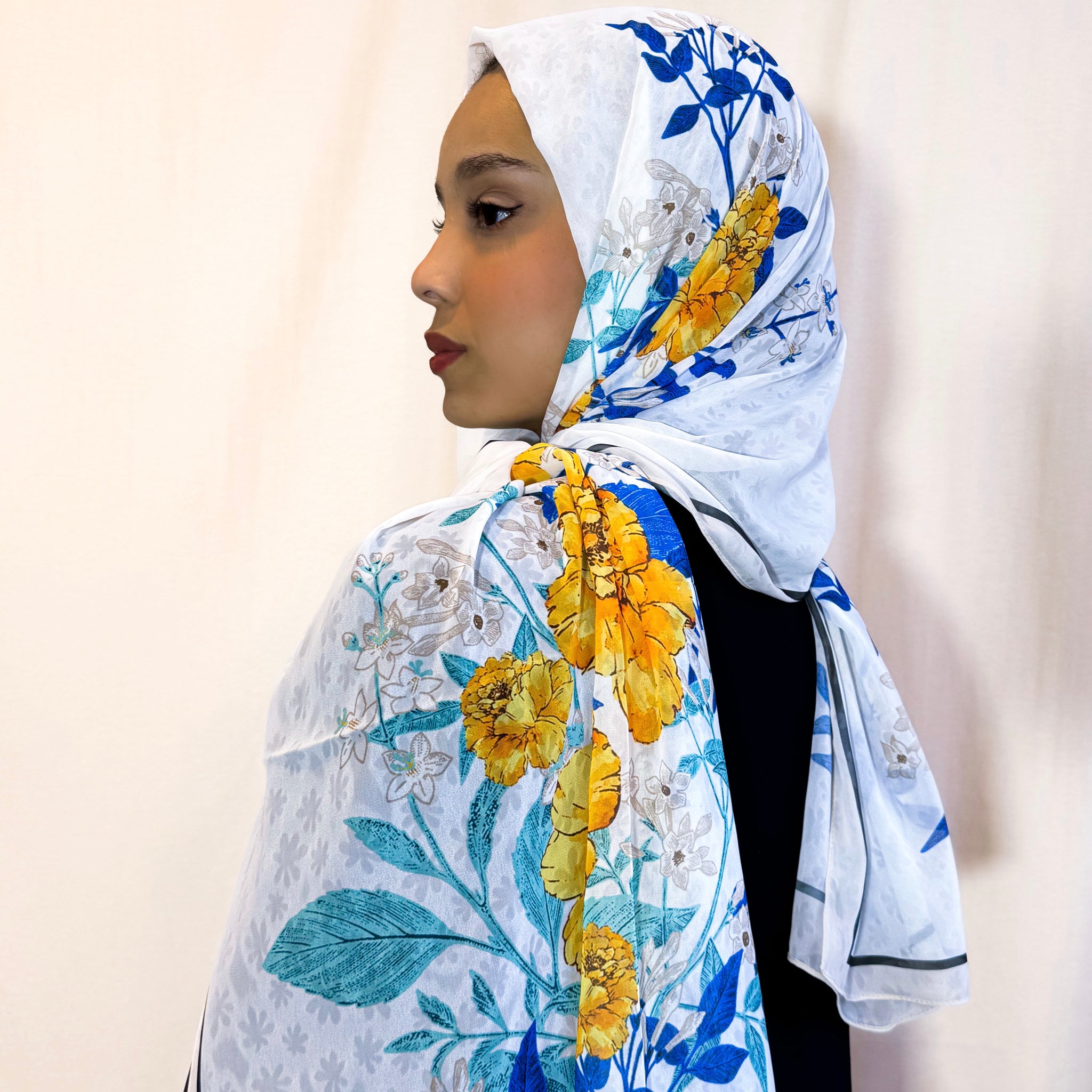 Châle en crêpe "NAORA"