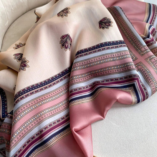 Châle "PAIX" effet soie à motifs