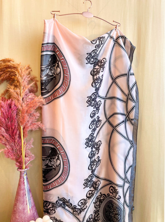 Châle "PINK VERSACE" effet soie à motifs